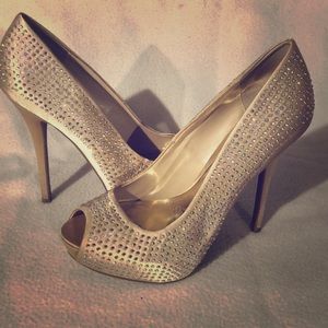 Heels 👠 with a heel 4 in